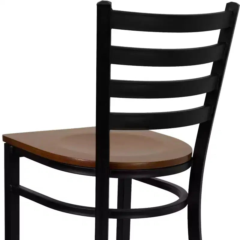 Tabouret de bar en métal avec dossier à barreaux pour restaurant