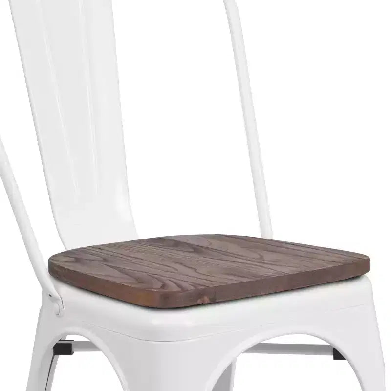 Chaise empilable en métal avec assise en bois