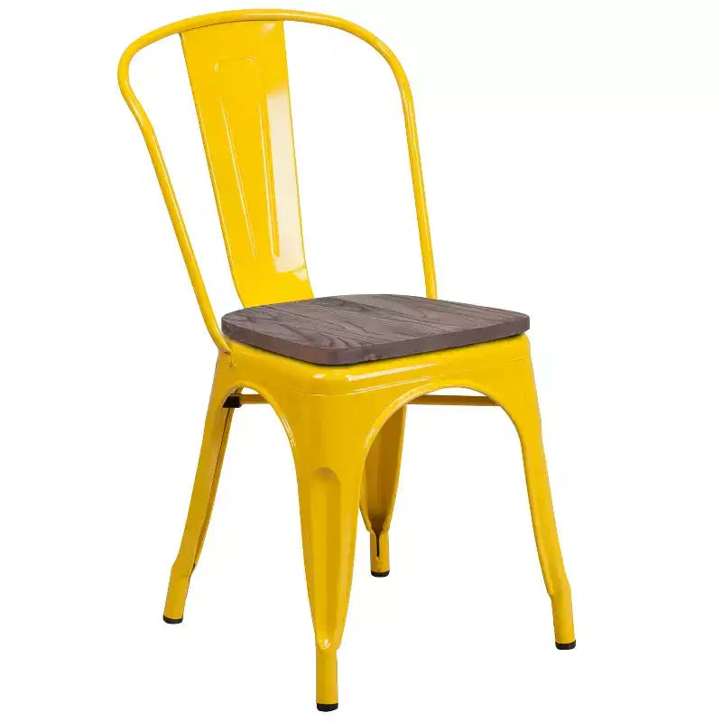 Chaise empilable en métal avec assise en bois