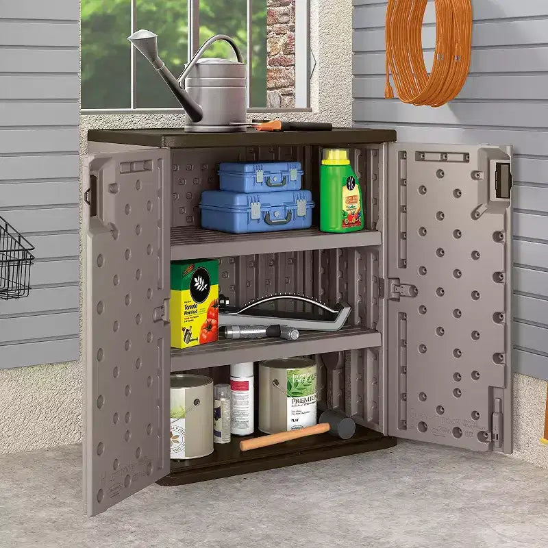 Armoire de rangement de base en résine ultra-robuste de 9 pi³ pour garage, platine
