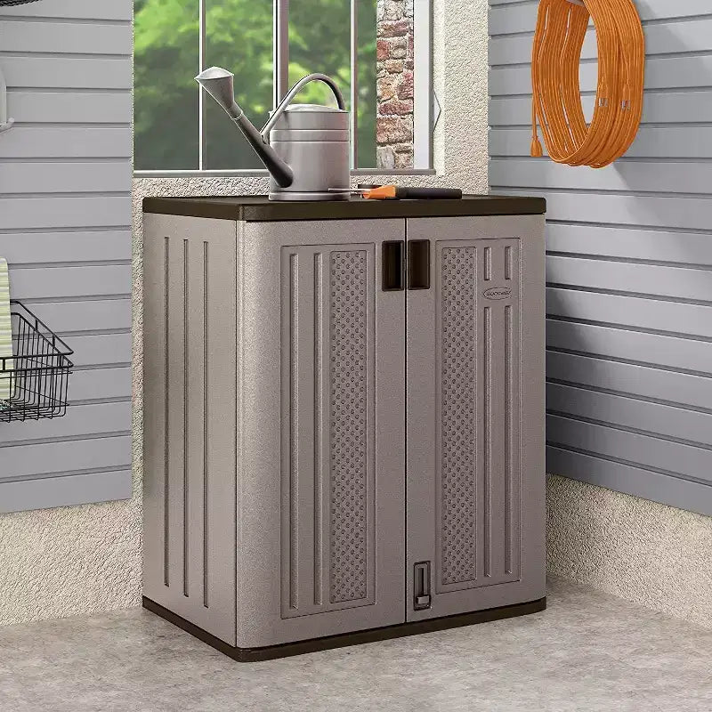 Armoire de rangement de base en résine ultra-robuste de 9 pi³ pour garage, platine